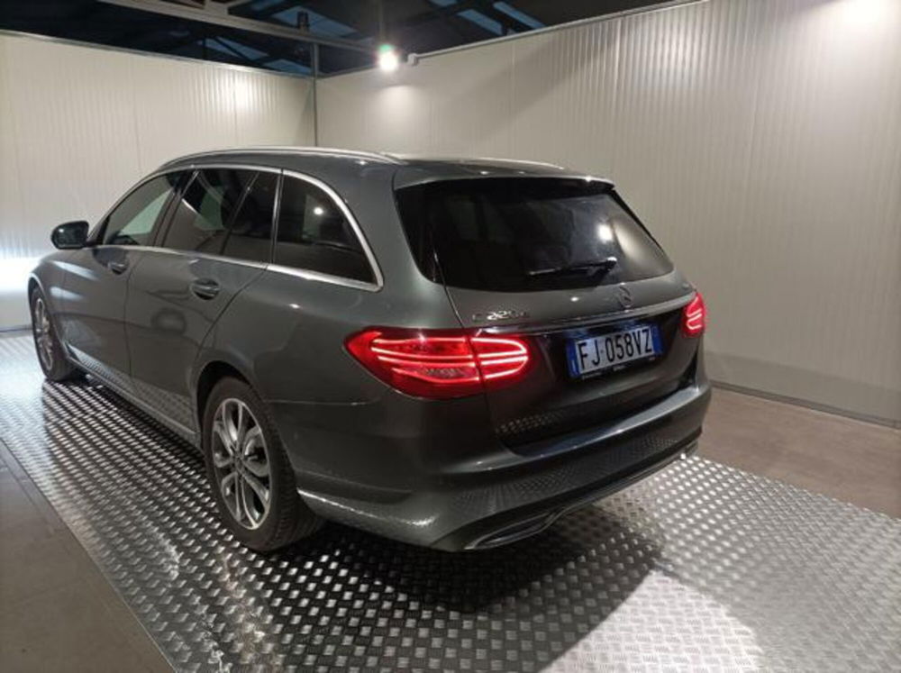 Mercedes-Benz Classe C Station Wagon usata a Milano (4)