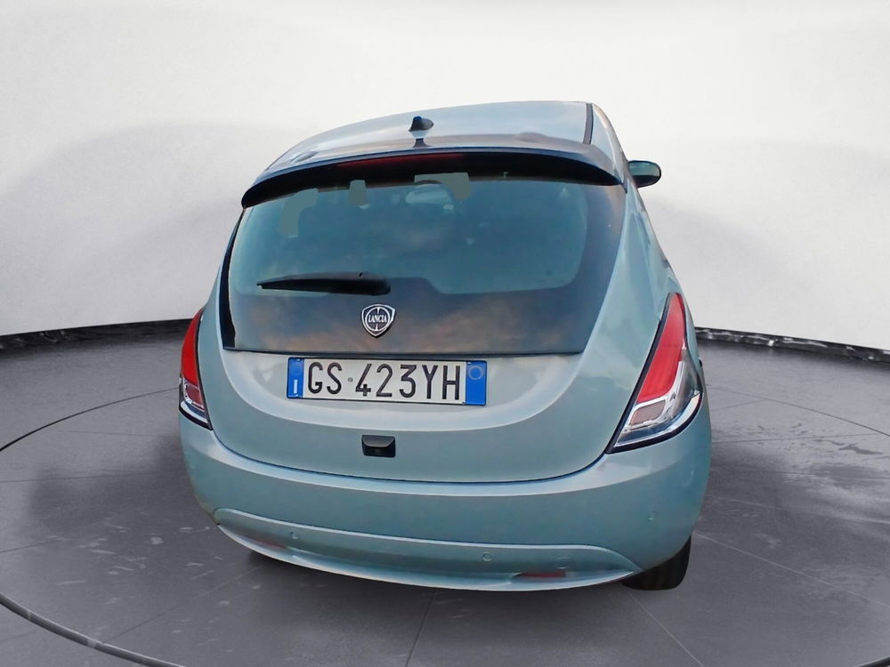 Lancia Ypsilon usata a Lecce (3)