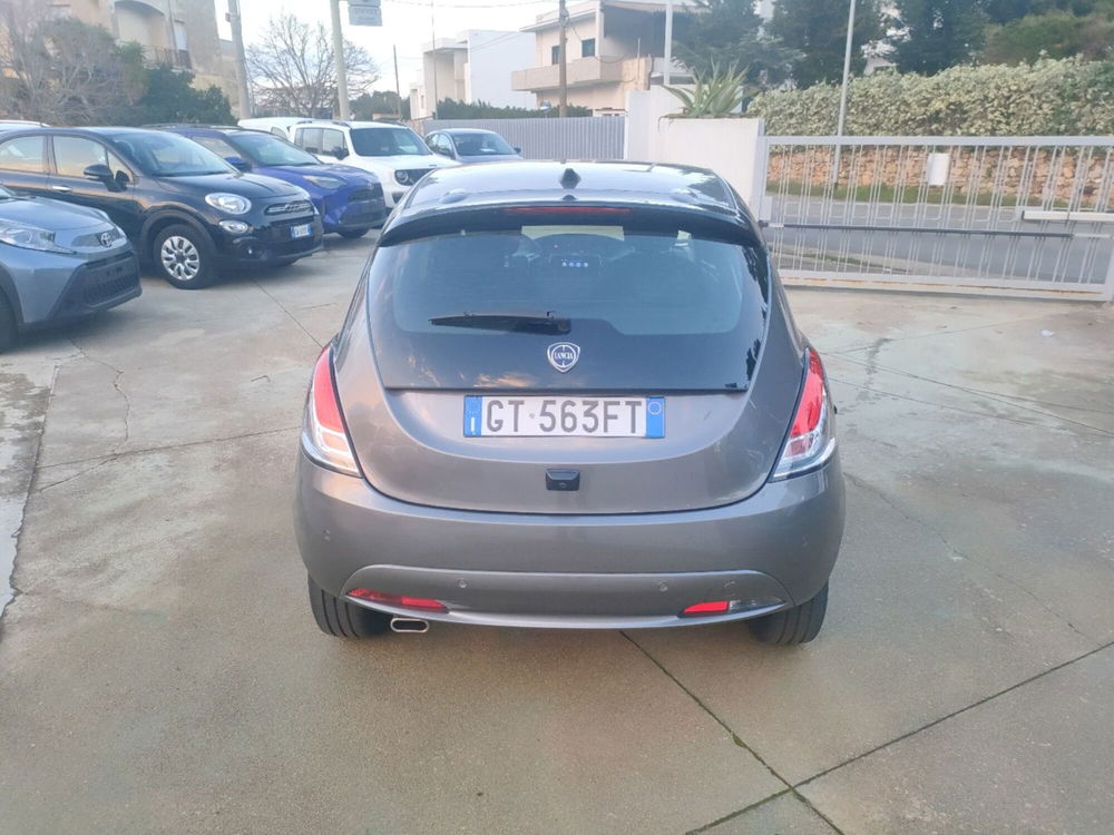 Lancia Ypsilon usata a Lecce (4)