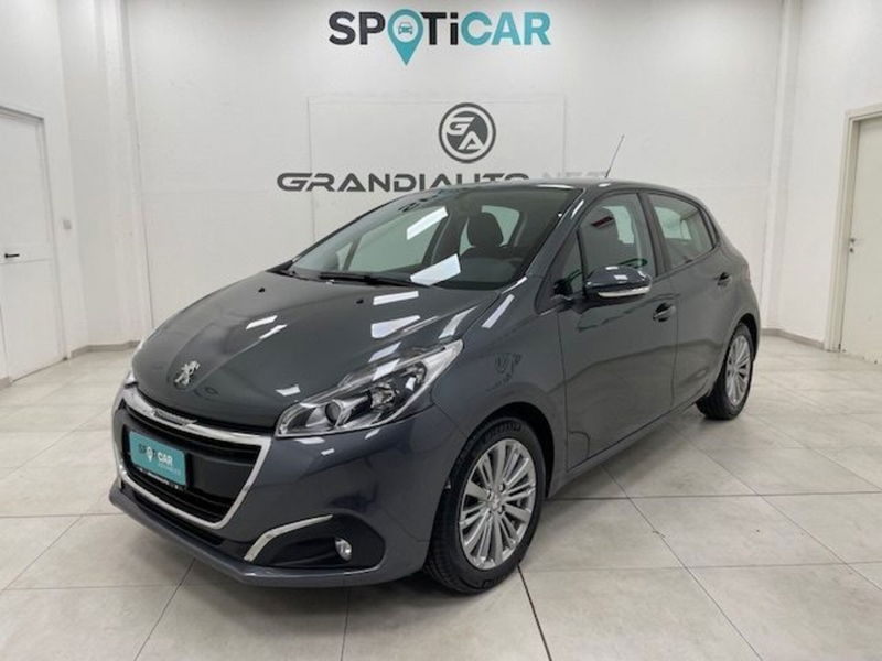 Peugeot 208 82 5 porte Active  del 2017 usata a Alessandria