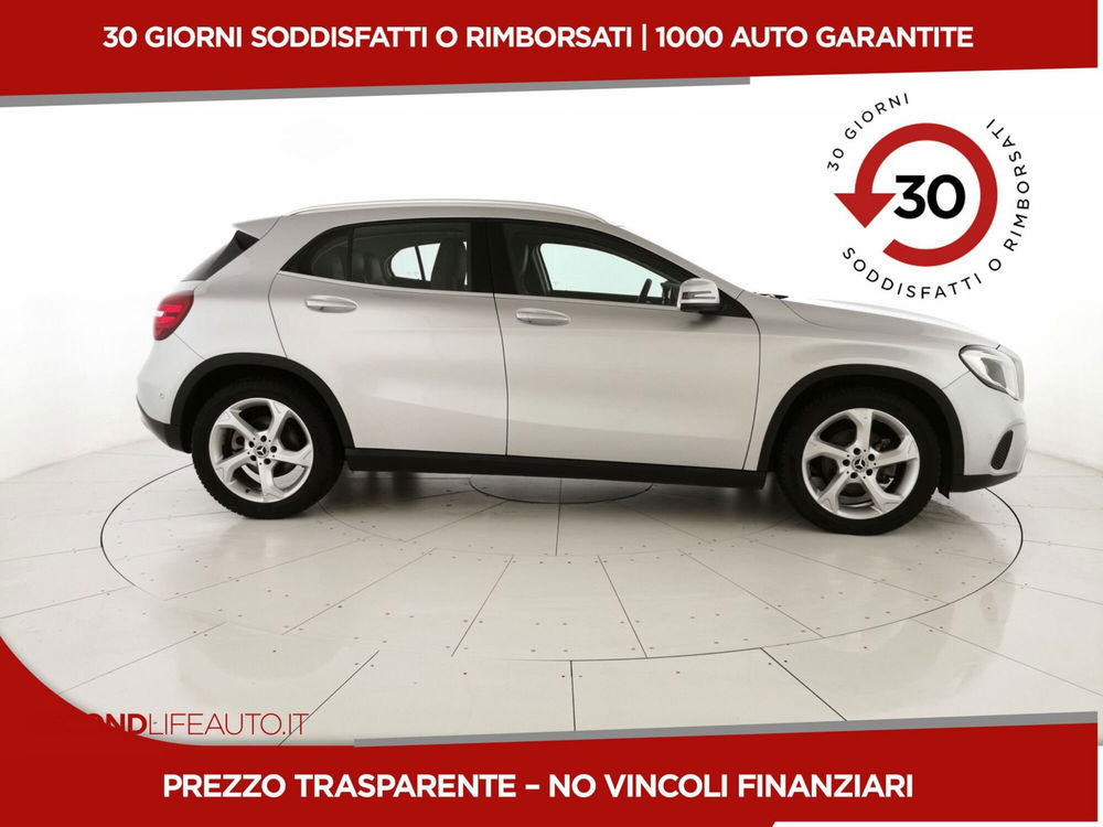 Mercedes-Benz GLA SUV usata a Roma (4)