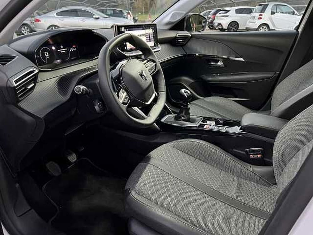 Peugeot 208 usata a Roma (12)