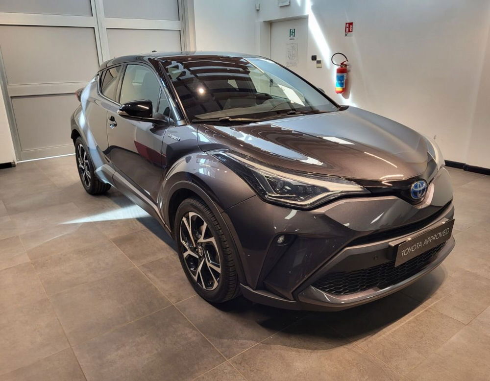 Toyota Toyota C-HR usata a Ferrara (16)