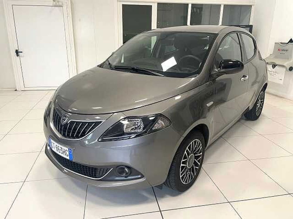 Lancia Ypsilon usata a Milano