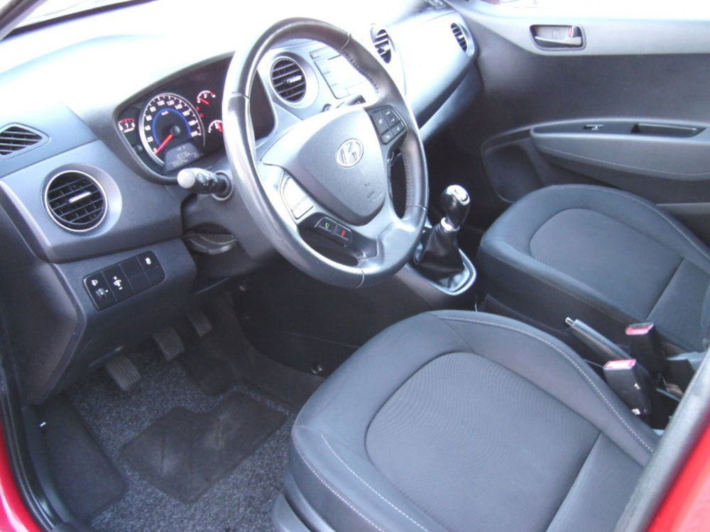 Hyundai i10 usata a La Spezia (7)