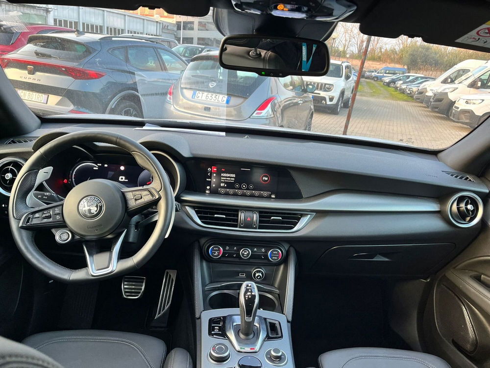 Alfa Romeo Stelvio usata a Milano (17)