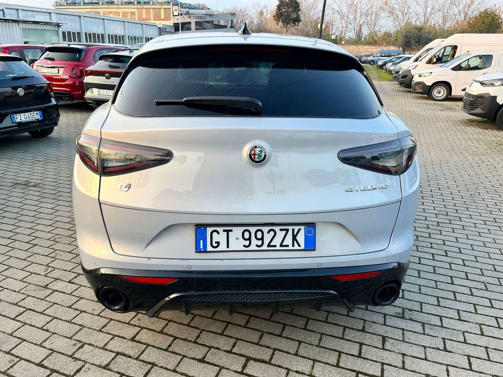 Alfa Romeo Stelvio usata a Milano (8)