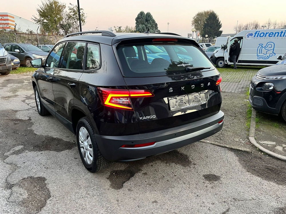 Skoda Karoq usata a Milano (6)