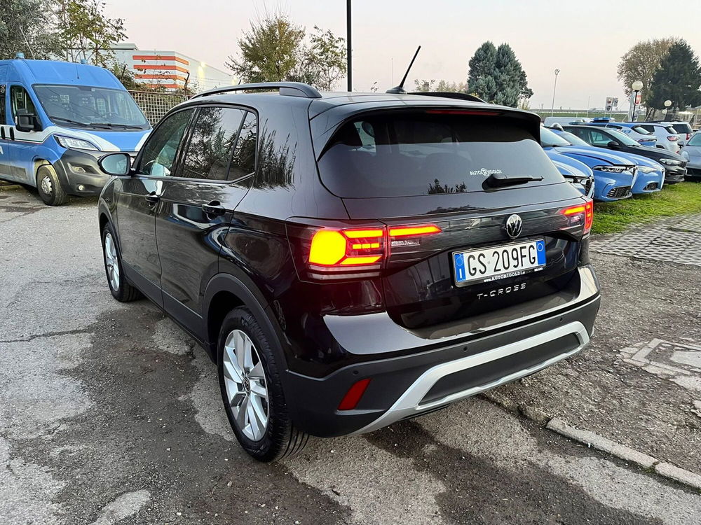 Volkswagen T-Cross usata a Milano (6)