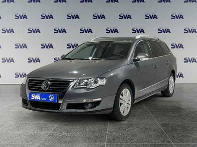 Volkswagen Passat Variant 2.0 TDI 170CV DPF Highline  del 2007 usata a Ravenna