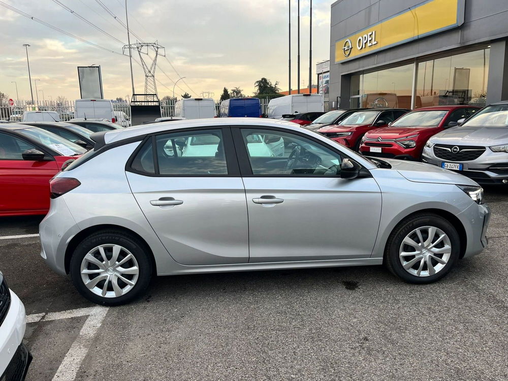 Opel Corsa nuova a Milano (5)