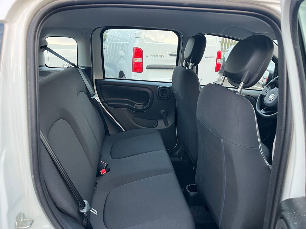 Fiat Panda Cross nuova a Milano (15)