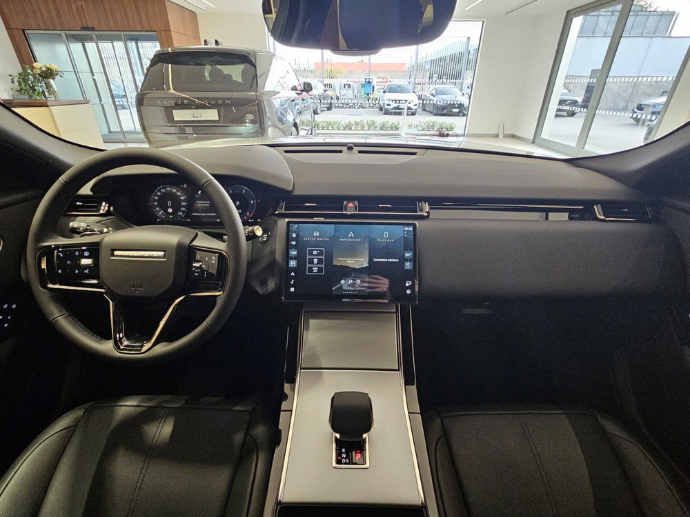 Land Rover Range Rover Velar nuova a Napoli (4)