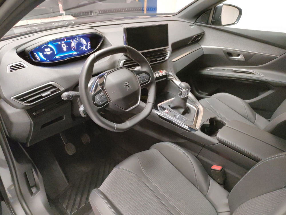 Peugeot 5008 usata a Teramo (11)