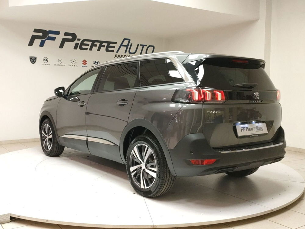 Peugeot 5008 usata a Teramo (3)