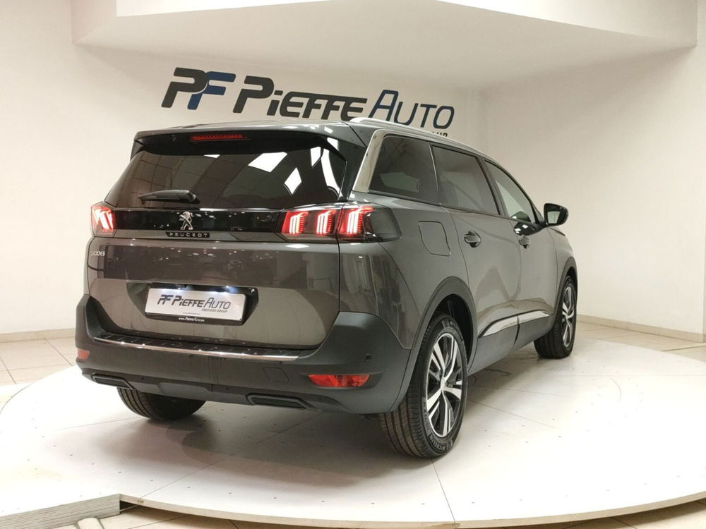 Peugeot 5008 usata a Teramo (4)