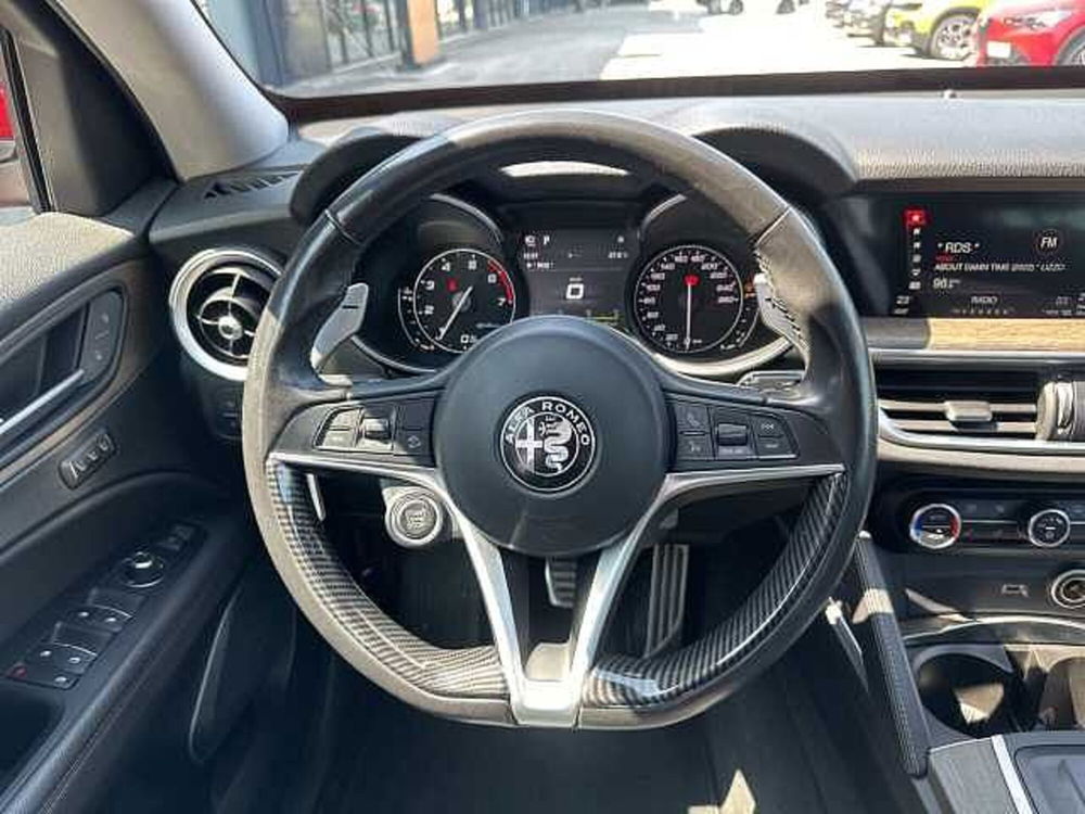 Alfa Romeo Stelvio usata a Ancona (17)