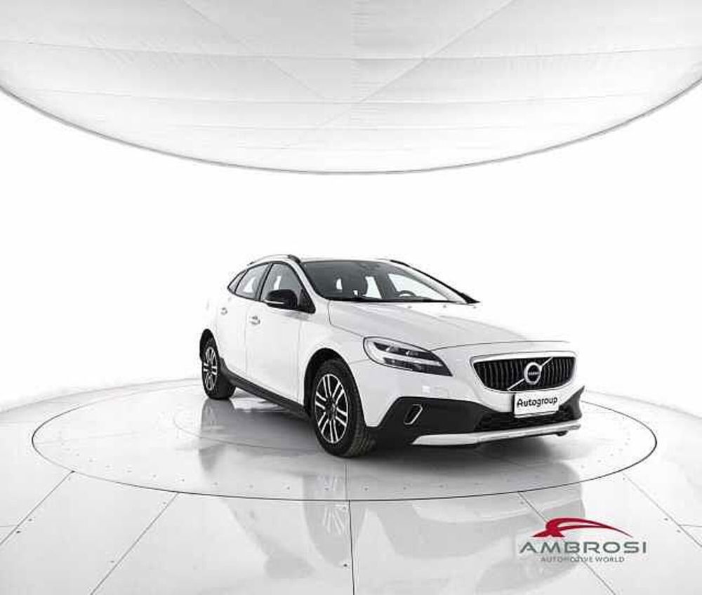 Volvo V40 Cross Country usata a Viterbo (2)