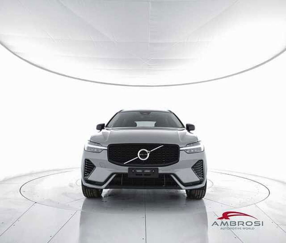 Volvo XC60 nuova a Viterbo (5)