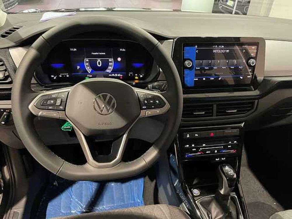 Volkswagen T-Cross nuova a Genova (11)