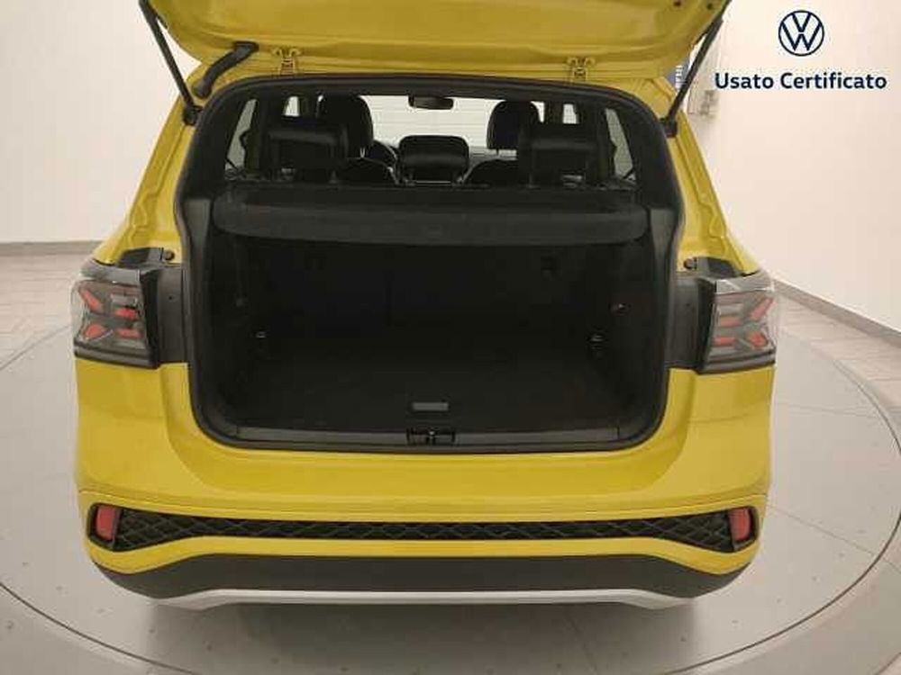 Volkswagen T-Cross usata a Varese (11)