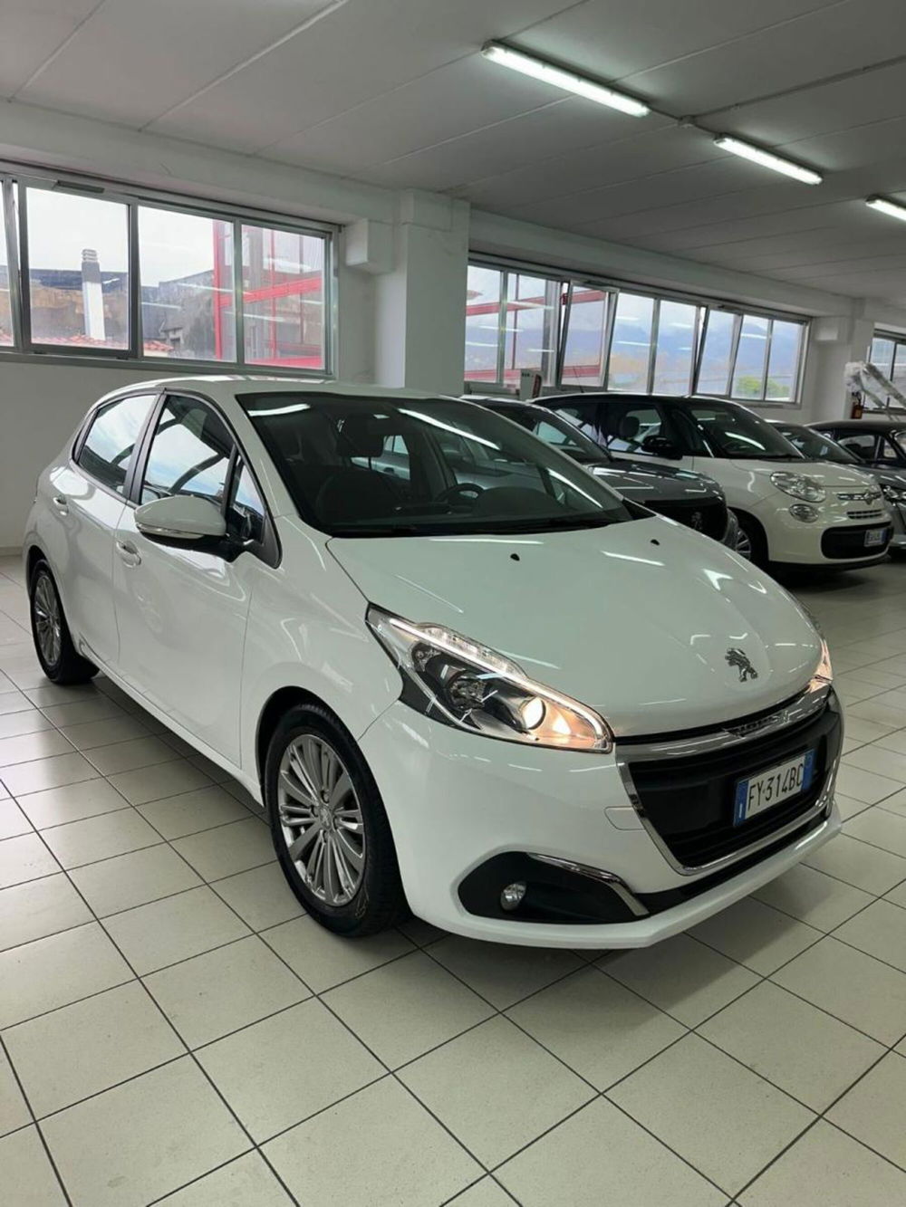 Peugeot 208 usata a Napoli