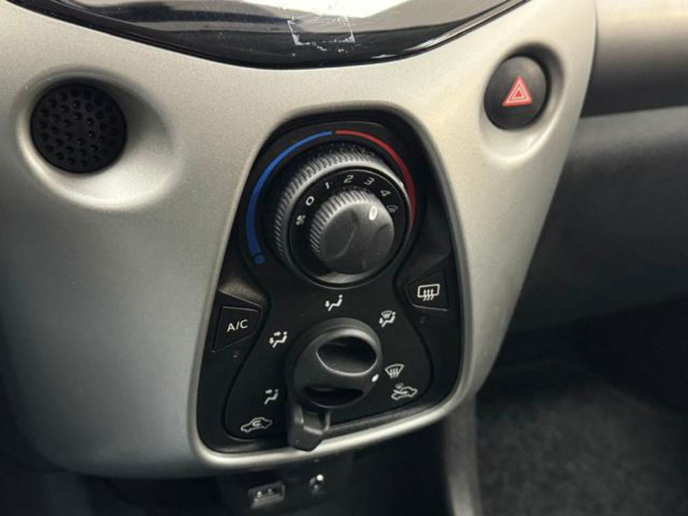 Peugeot 108 usata a Como (15)