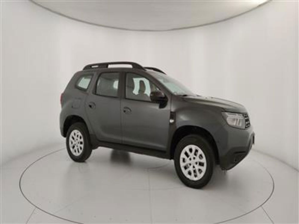 Dacia Duster usata a Bari (10)