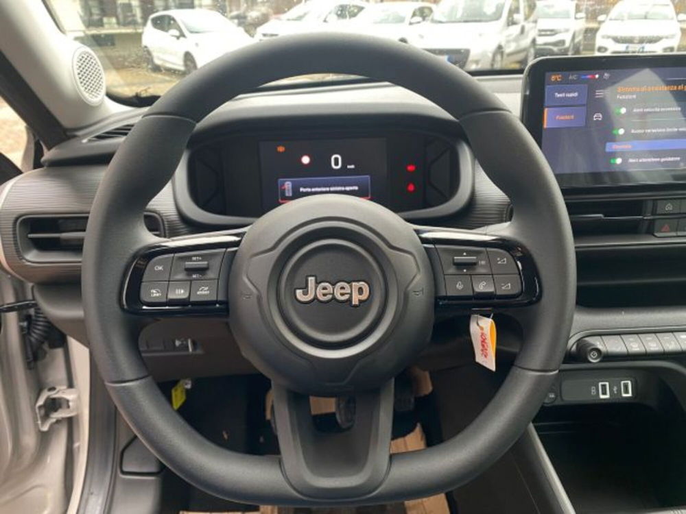 Jeep Avenger nuova a Cuneo (15)