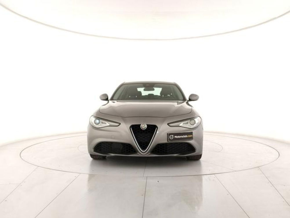 Alfa Romeo Giulia usata a Modena (7)