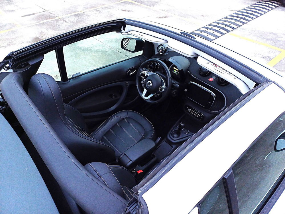 smart Fortwo Cabrio usata a Genova (17)