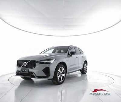 Volvo XC60 T6 Recharge AWD Plug-in Hybrid aut. Plus Dark nuova a Corciano