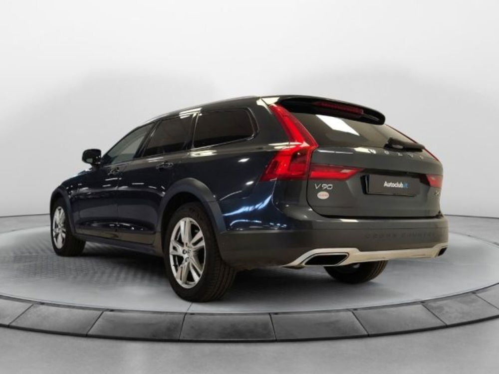 Volvo V90 Cross Country usata a Modena (18)