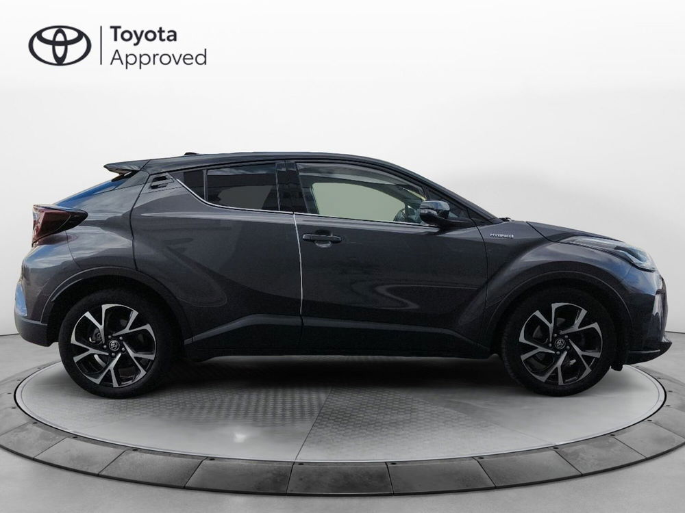 Toyota Toyota C-HR usata a Reggio Calabria (8)