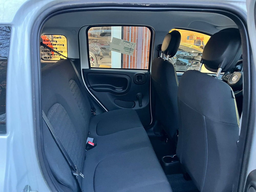 Fiat Panda Cross nuova a Milano (14)