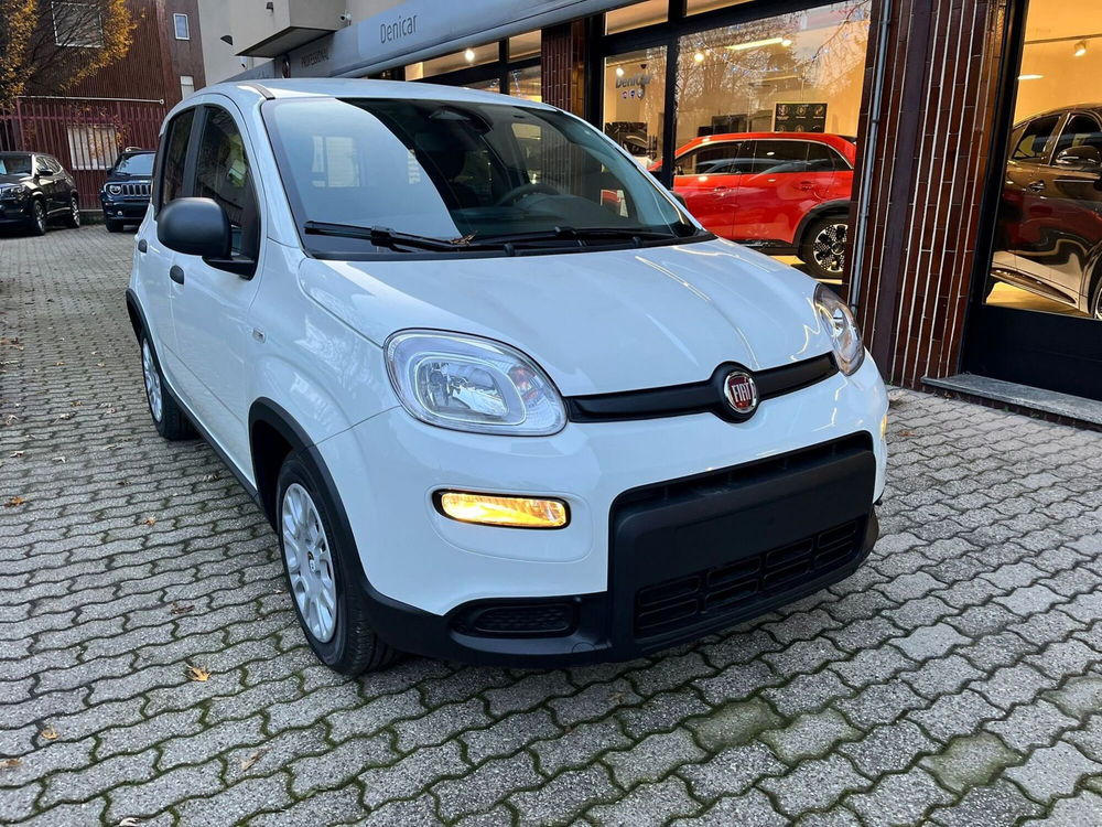 Fiat Panda Cross nuova a Milano (3)