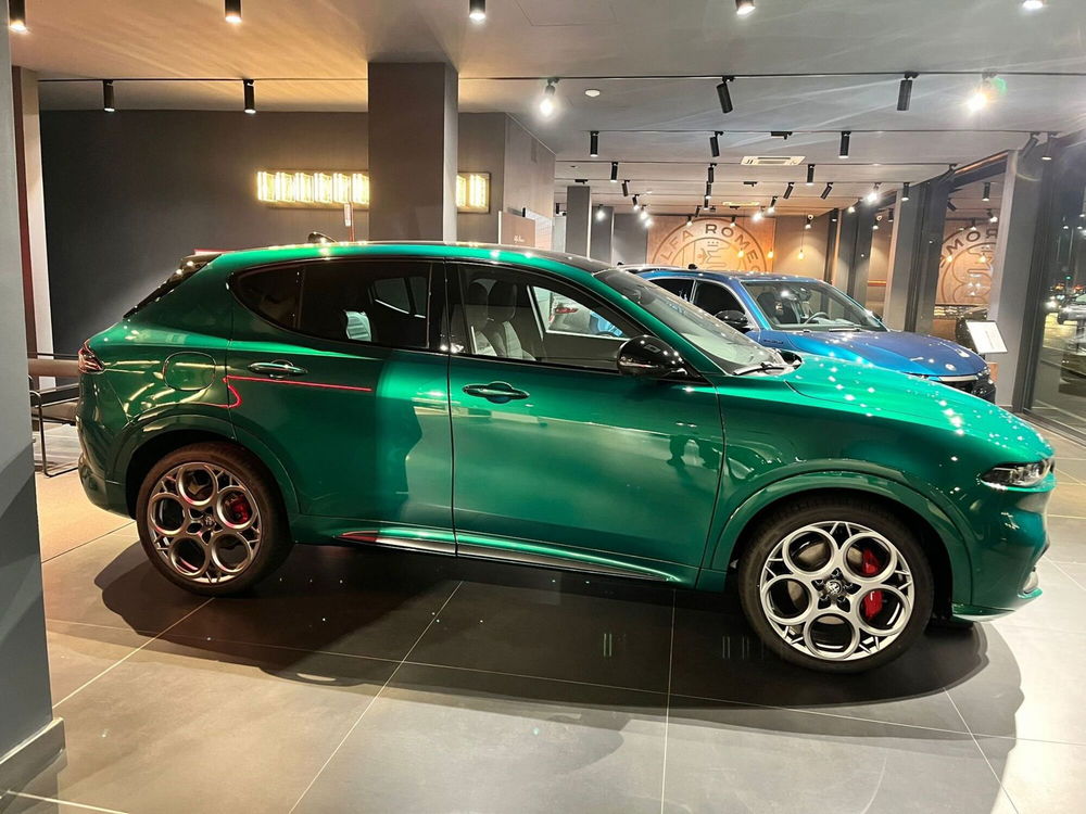 Alfa Romeo Tonale nuova a Milano (3)