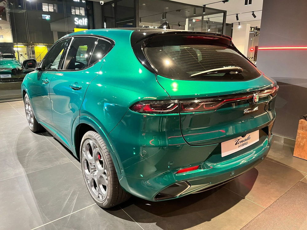 Alfa Romeo Tonale nuova a Milano (4)