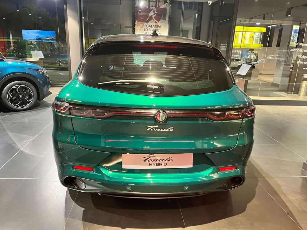 Alfa Romeo Tonale nuova a Milano (6)