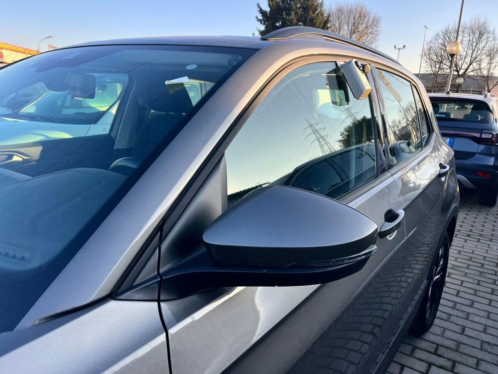 Volkswagen T-Cross usata a Milano (11)