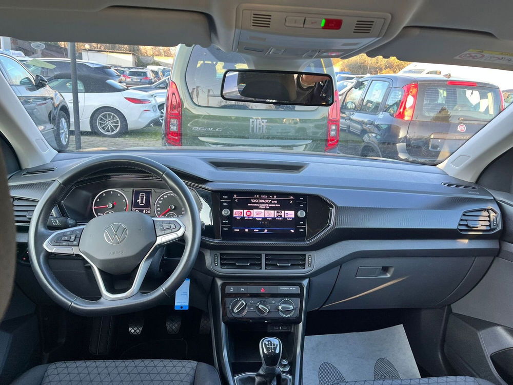 Volkswagen T-Cross usata a Milano (16)