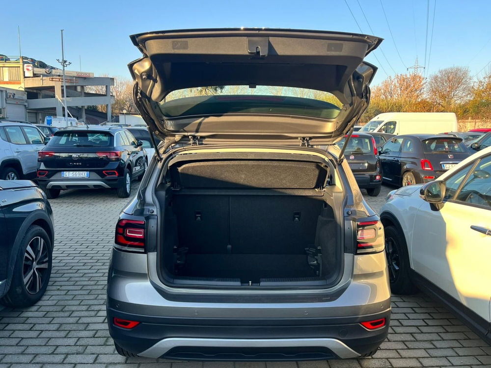 Volkswagen T-Cross usata a Milano (9)