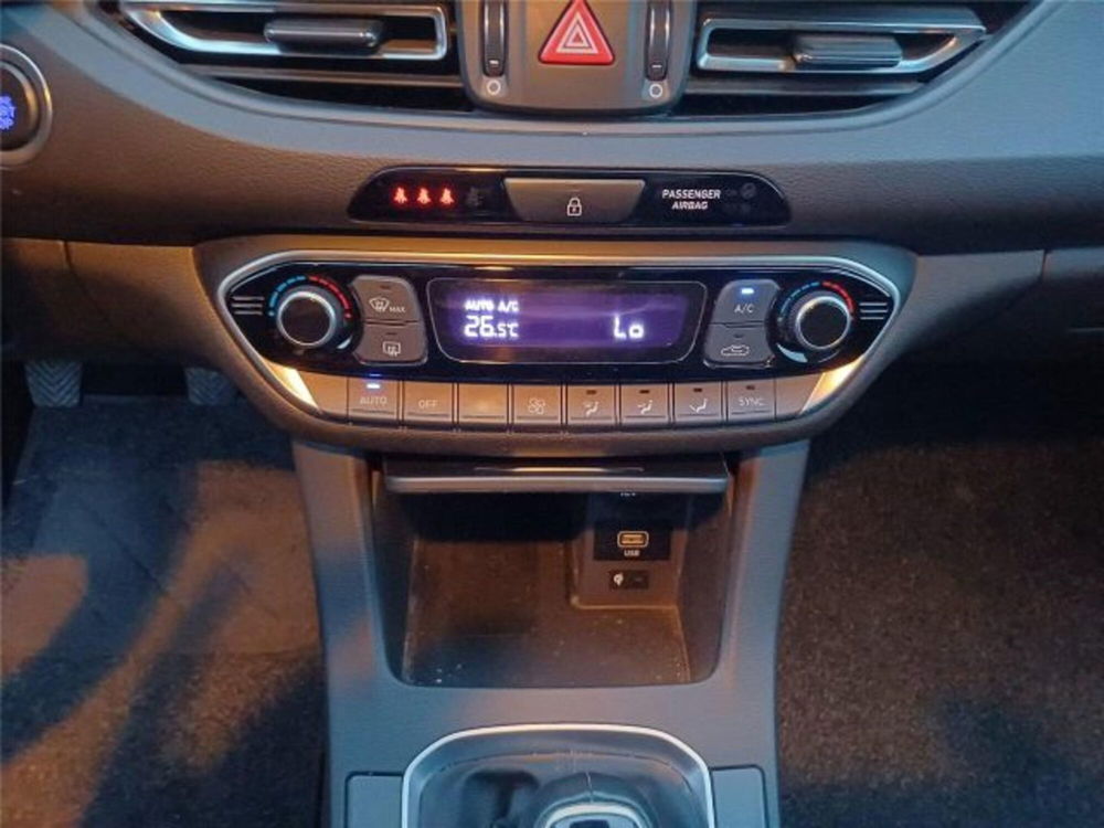 Hyundai i30 usata a Bari (20)