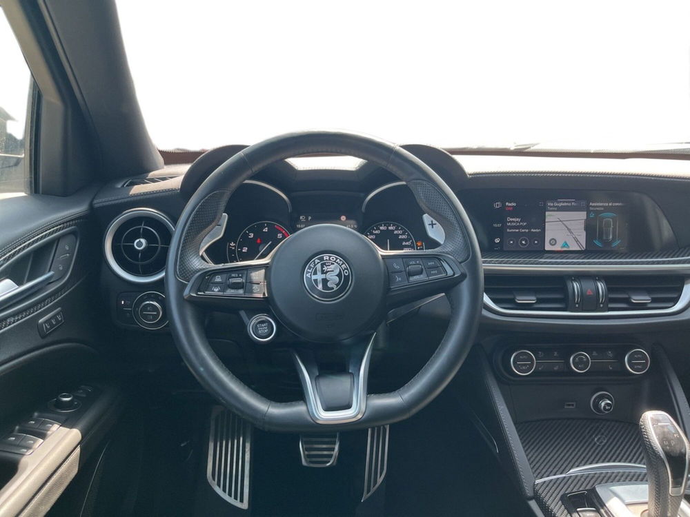 Alfa Romeo Stelvio usata a Torino (14)