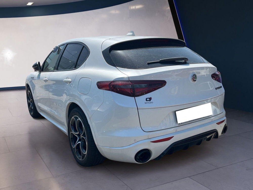 Alfa Romeo Stelvio usata a Torino (3)