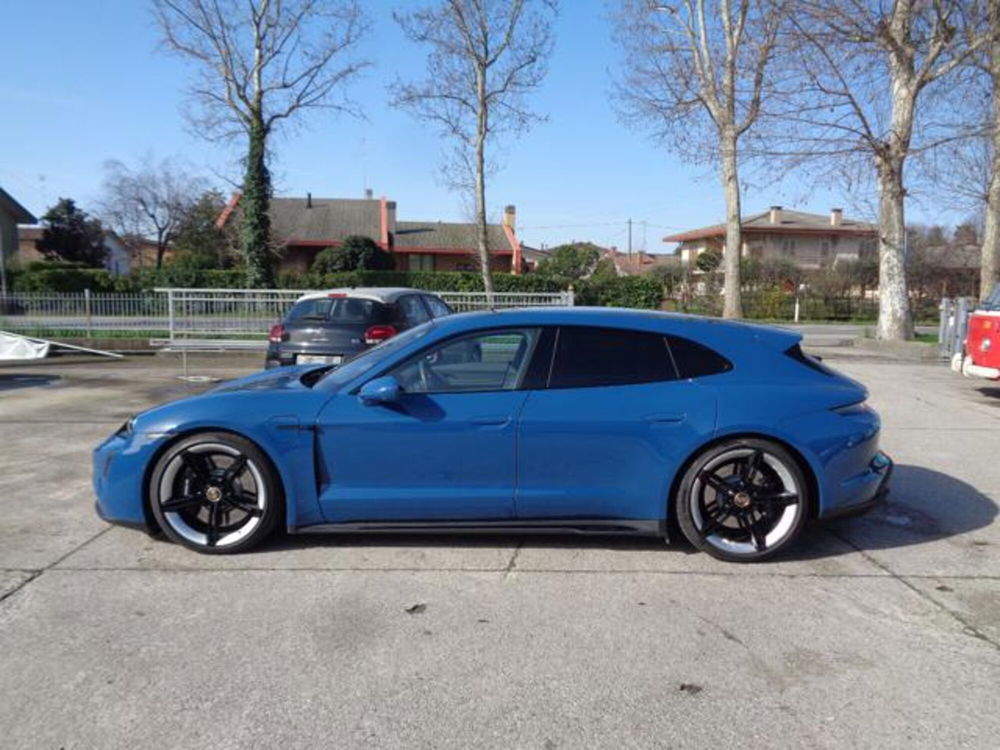 Porsche Taycan Sport Turismo usata a Treviso (3)