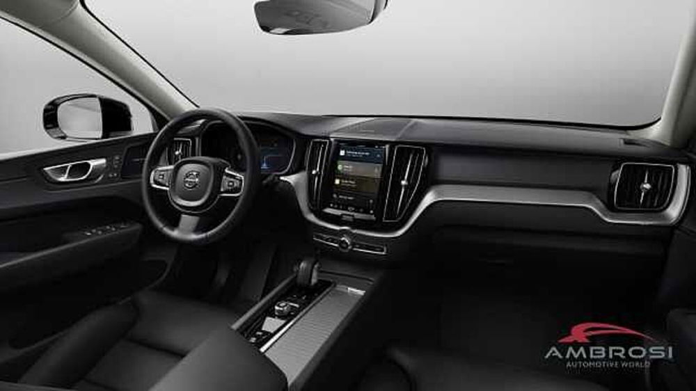 Volvo XC60 nuova a Viterbo (8)