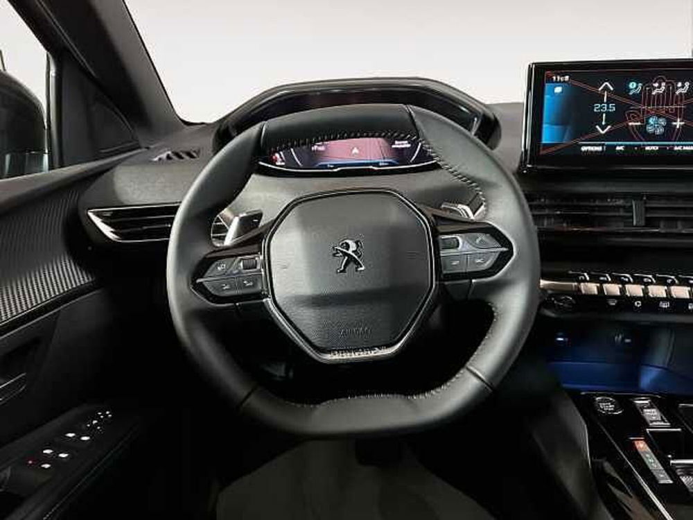 Peugeot 5008 nuova a Treviso (9)