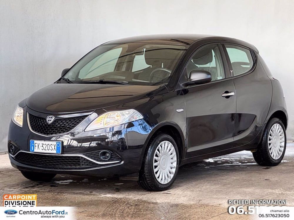 Lancia Ypsilon usata a Roma