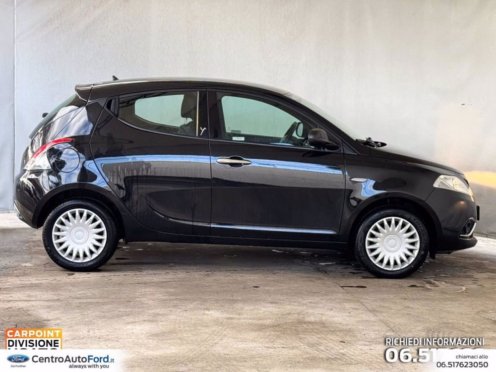 Lancia Ypsilon usata a Roma (5)